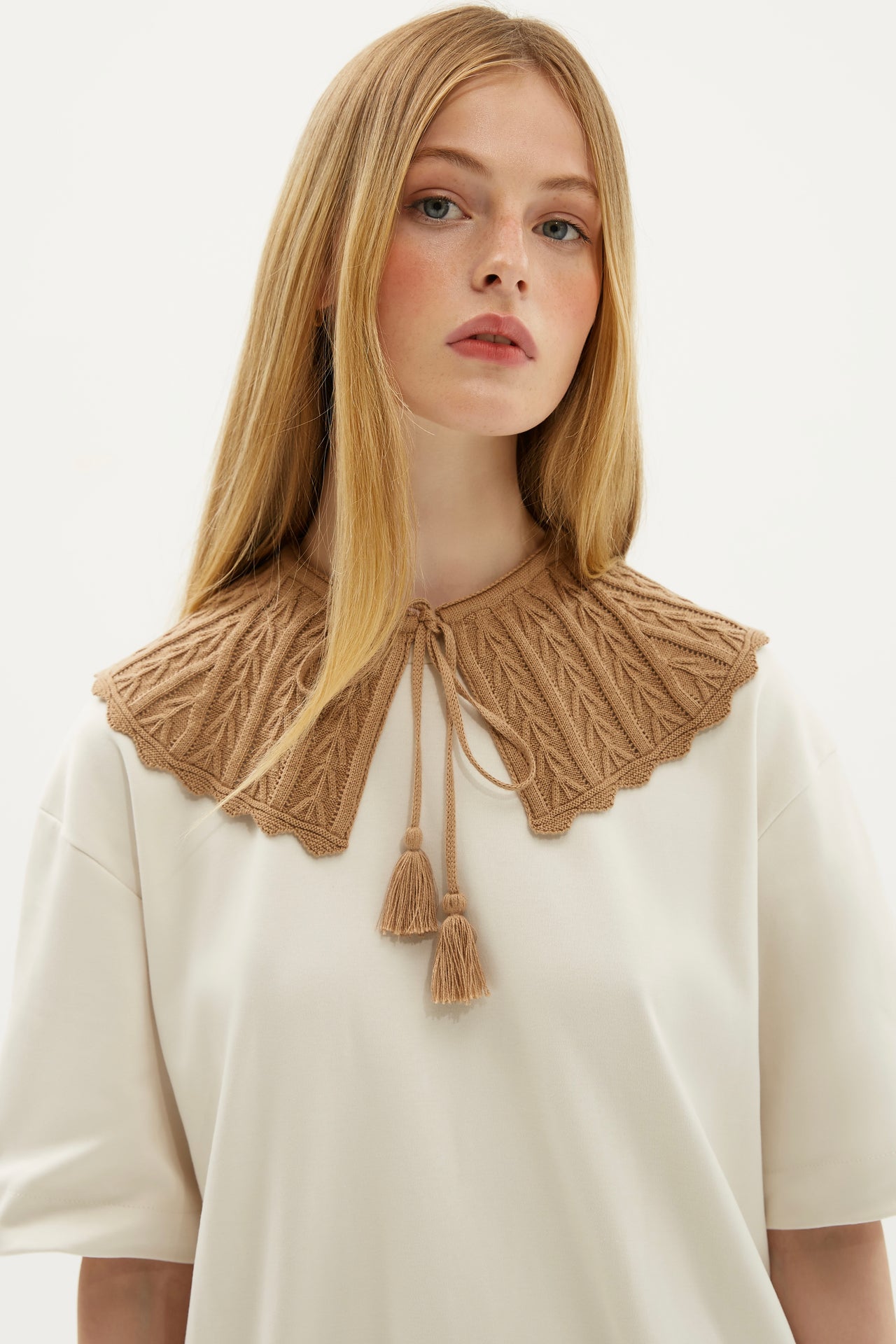 Beige Knit Collar